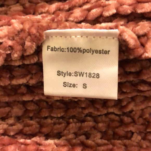 Top - Picture 2 of 2